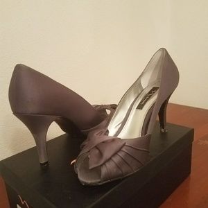 Nina gunmetal dress shoes 8.5